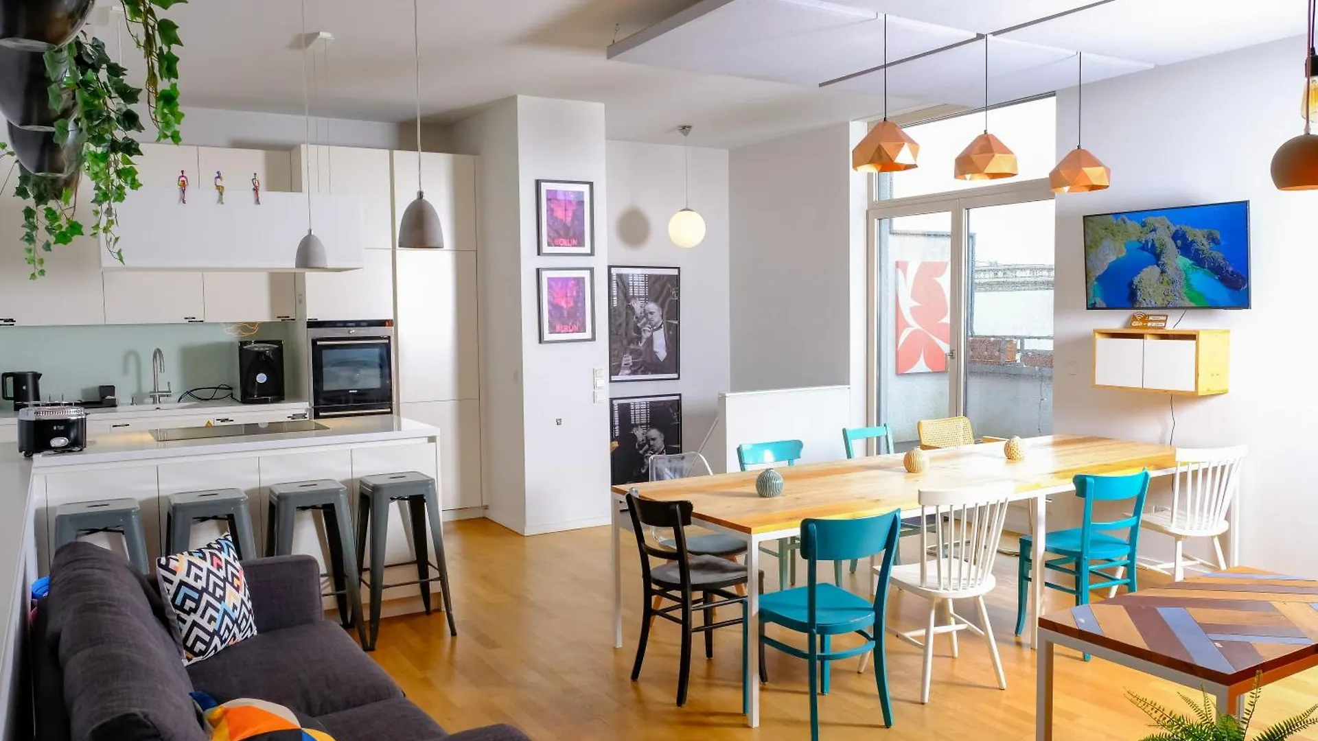 Berlin Roof&Chill Loft I Overthetop 2-Level I 170M2 I 2 Baeder I Bachelor I Familien I Gruppen I Events 0*,  Tyskland